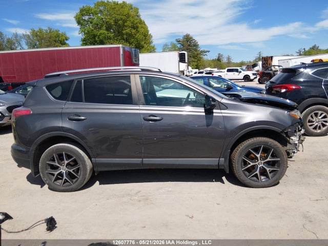 Продажа на аукционе авто 2017 Toyota Rav4 Se, vin: 2T3JFREV6HW642631, номер лота: 12607776