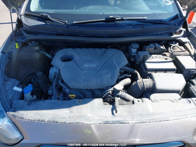2013 Hyundai Accent Gls/gs მანქანა იყიდება აუქციონზე, vin: KMHCT5AE3DU125211, აუქციონის ნომერი: 12607808