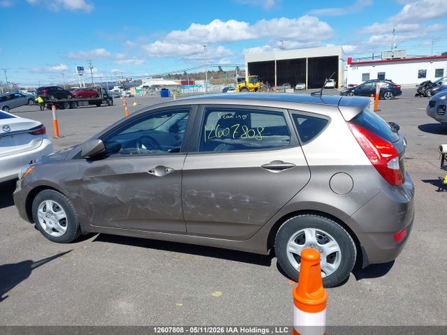 2013 Hyundai Accent Gls/gs მანქანა იყიდება აუქციონზე, vin: KMHCT5AE3DU125211, აუქციონის ნომერი: 12607808