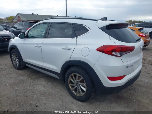 KM8J3CA48HU562128 Hyundai Tucson