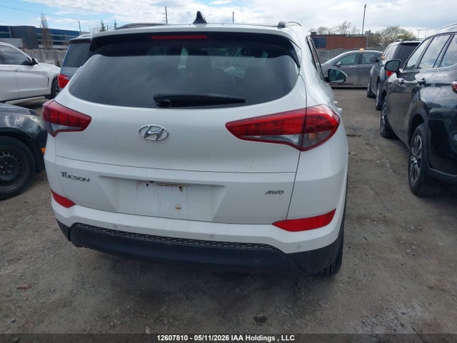 KM8J3CA48HU562128 Hyundai Tucson
