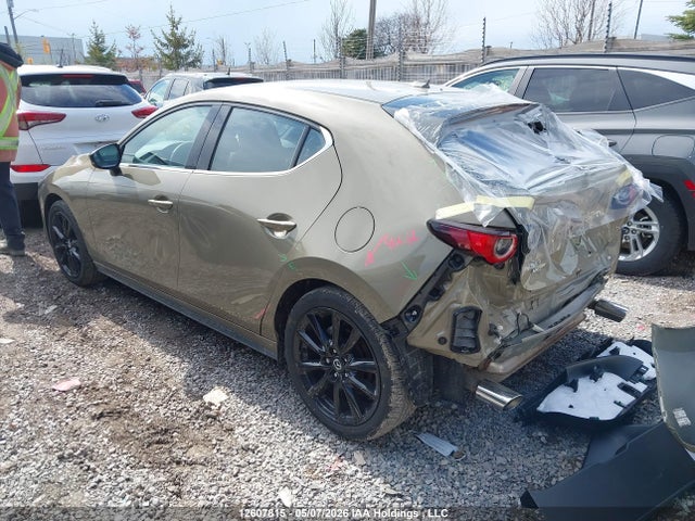 JM1BPBJY4S1795619 Mazda Mazda3 Suna