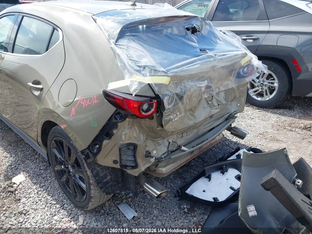 JM1BPBJY4S1795619 Mazda Mazda3 Suna