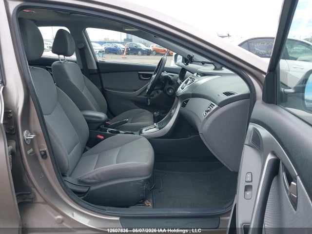 12607836 :رقم المزاد ، 5NPDH4AE1CH122711 vin ، 2012 Hyundai Elantra مزاد بيع