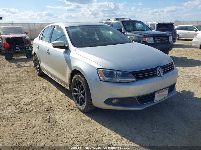 2013 Volkswagen Jetta Tdi მანქანა იყიდება აუქციონზე, vin: 3VW3L7AJ7DM450281, აუქციონის ნომერი: 12607841
