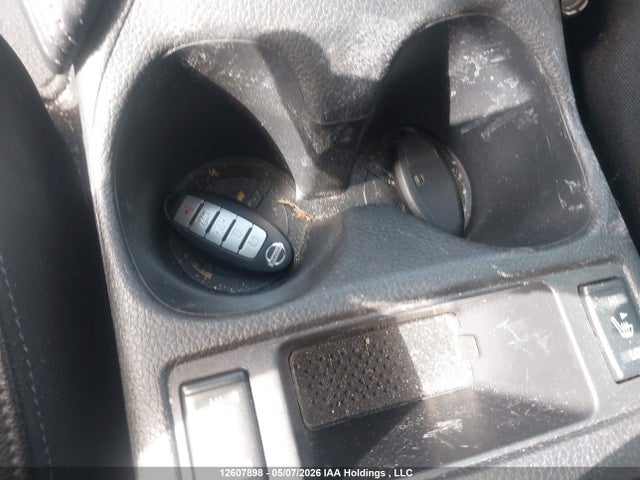 5N1AT2MV1HC782358 Nissan Rogue