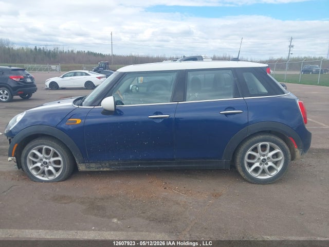 WMWXS5C54FT828506 Mini 5 Door Cooper