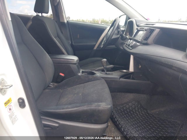 Продажа на аукционе авто 2015 Toyota Rav4 Le, vin: 2T3BFREV0FW334632, номер лота: 12607929