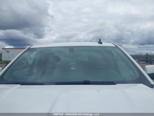 3GCUKREC8JG258931 Chevrolet Silverado 1500 2lt