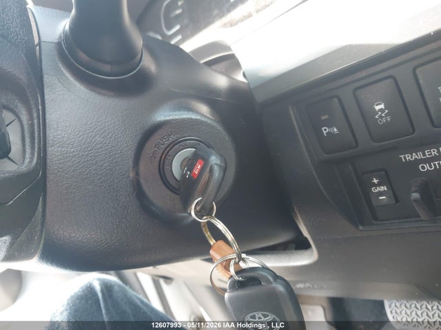 12607993 :رقم المزاد ، 5TFDY5F13KX785258 vin ، 2019 Toyota Tundra Sr5 Plus 5.7l V8 مزاد بيع