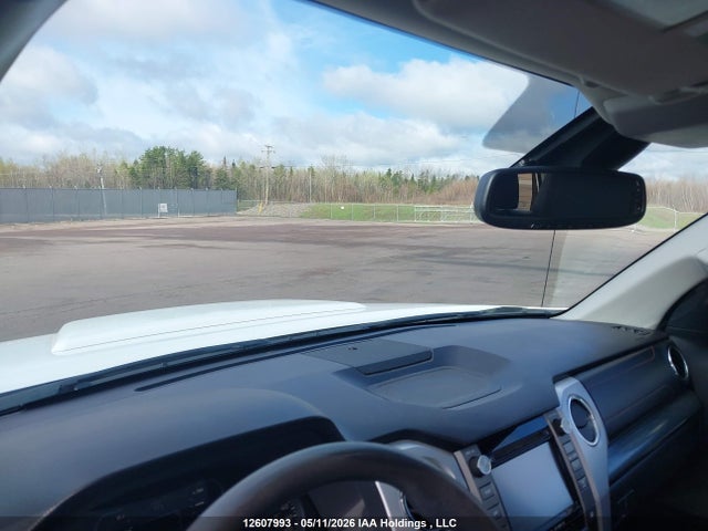 12607993 :رقم المزاد ، 5TFDY5F13KX785258 vin ، 2019 Toyota Tundra Sr5 Plus 5.7l V8 مزاد بيع