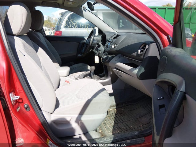 12608000 :رقم المزاد ، 2T3ZF4DV9BW055631 vin ، 2011 Toyota Rav4 مزاد بيع