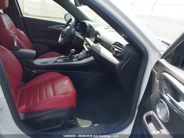 12608005 :رقم المزاد ، ZACNDFBN1P3A05838 vin ، 2023 Dodge Hornet Gt Plus مزاد بيع