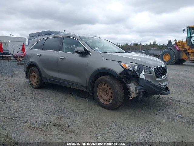 12608026 :رقم المزاد ، 5XYPG4A33JG398522 vin ، 2018 Kia Sorento Lx/l مزاد بيع