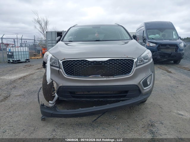 12608026 :رقم المزاد ، 5XYPG4A33JG398522 vin ، 2018 Kia Sorento Lx/l مزاد بيع