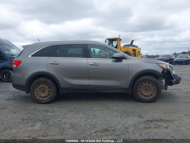 12608026 :رقم المزاد ، 5XYPG4A33JG398522 vin ، 2018 Kia Sorento Lx/l مزاد بيع