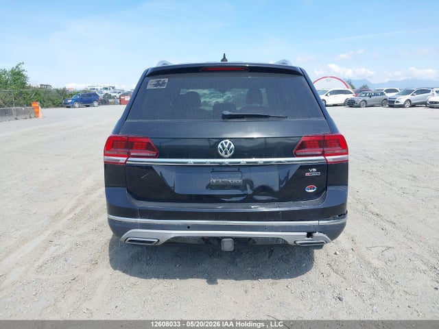 Продаж на аукціоні авто 2018 Volkswagen Atlas Sel Premium, vin: 1V2NR2CA7JC517371, номер лоту: 12608033