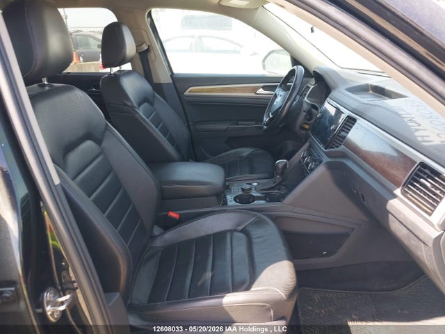 Продаж на аукціоні авто 2018 Volkswagen Atlas Sel Premium, vin: 1V2NR2CA7JC517371, номер лоту: 12608033