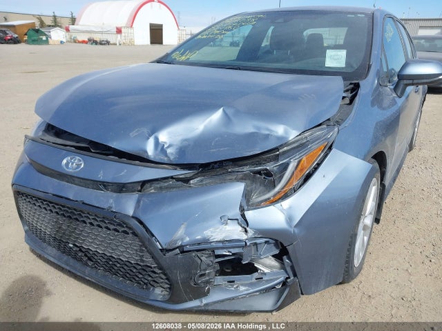 12608038 :رقم المزاد ، 5YFB4MBE6NP101862 vin ، 2022 Toyota Corolla مزاد بيع