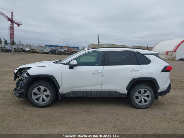 2021 Toyota Rav4 Le მანქანა იყიდება აუქციონზე, vin: 2T3B1RFV3MW216228, აუქციონის ნომერი: 12576289