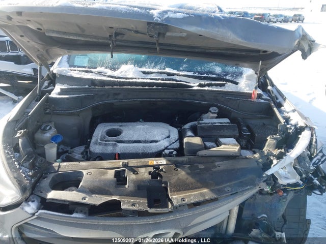 5NMZUDLBXJH053189 Hyundai Santa Fe Sport 2.4 Premium
