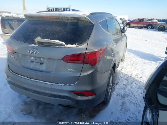 5NMZUDLBXJH053189 Hyundai Santa Fe Sport 2.4 Premium
