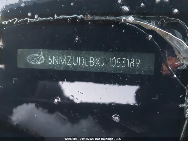 5NMZUDLBXJH053189 Hyundai Santa Fe Sport 2.4 Premium
