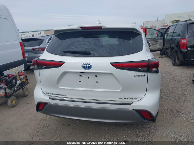 Продаж на аукціоні авто 2023 Toyota Highlander Hybrid Hybrid, vin: 5TDEBRCHXPS578670, номер лоту: 12608088