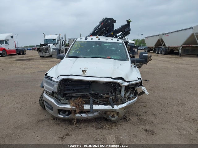 RAM 5500 2024 3C7WRNFL8RG346033 Image 13