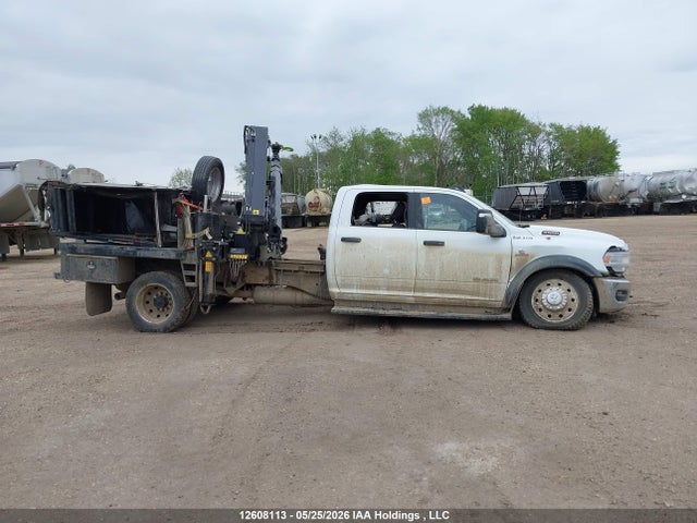 RAM 5500 2024 3C7WRNFL8RG346033 Image 14