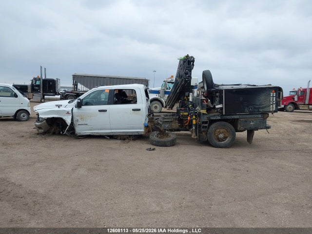 RAM 5500 2024 3C7WRNFL8RG346033 Image 15