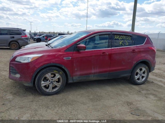 12608122 :رقم المزاد ، 1FMCU9GX8FUC16071 vin ، 2015 Ford Escape Se مزاد بيع