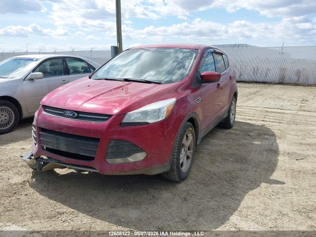 12608122 :رقم المزاد ، 1FMCU9GX8FUC16071 vin ، 2015 Ford Escape Se مزاد بيع