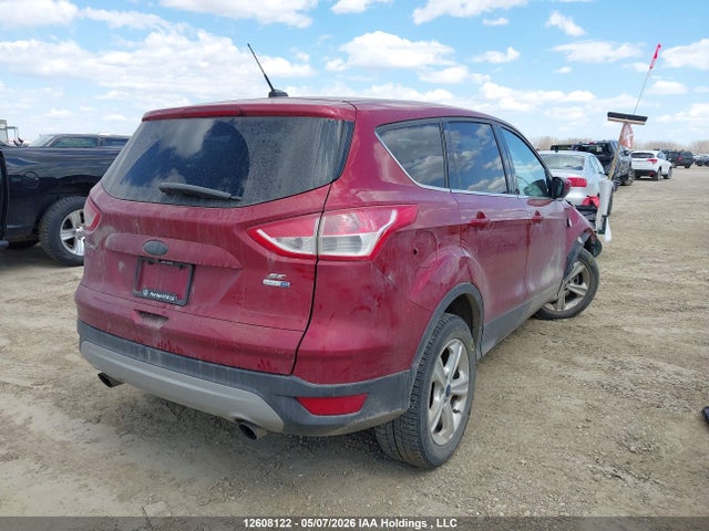 12608122 :رقم المزاد ، 1FMCU9GX8FUC16071 vin ، 2015 Ford Escape Se مزاد بيع