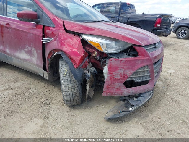 12608122 :رقم المزاد ، 1FMCU9GX8FUC16071 vin ، 2015 Ford Escape Se مزاد بيع