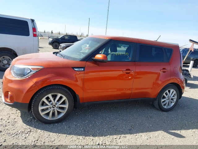 KNDJP3A5XJ7621475 KIA Soul
