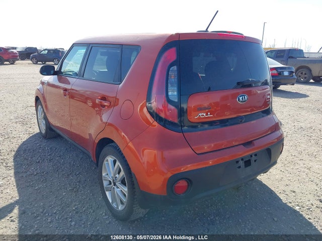 KNDJP3A5XJ7621475 KIA Soul