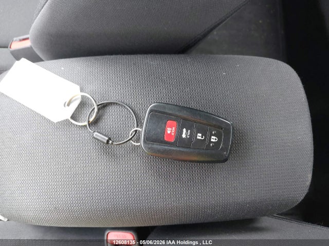 5YFBPMBE6NP308873 Toyota Corolla Le/xle