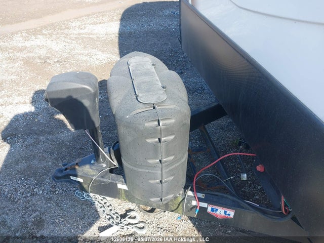 4YDT24023MD414921 Keystone keystone