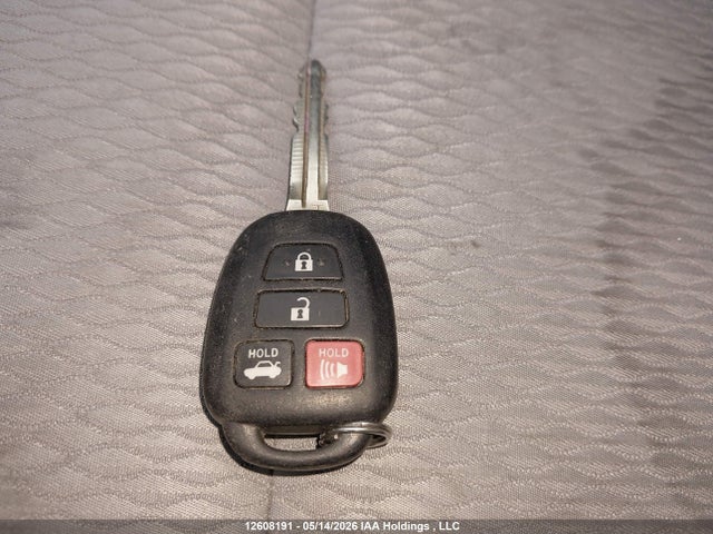 12608191 :رقم المزاد ، 2T1BURHE3FC310823 vin ، 2015 Toyota Corolla L/le/le Pls/prm/s/s Pls مزاد بيع