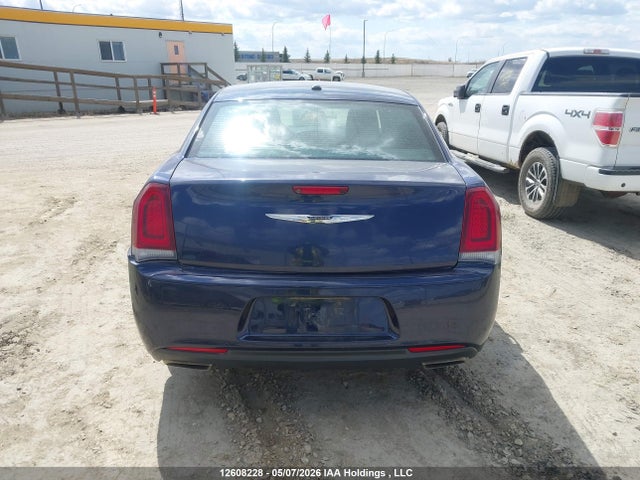 Продажа на аукционе авто 2016 Chrysler 300 S, vin: 2C3CCABG3GH282469, номер лота: 12608228
