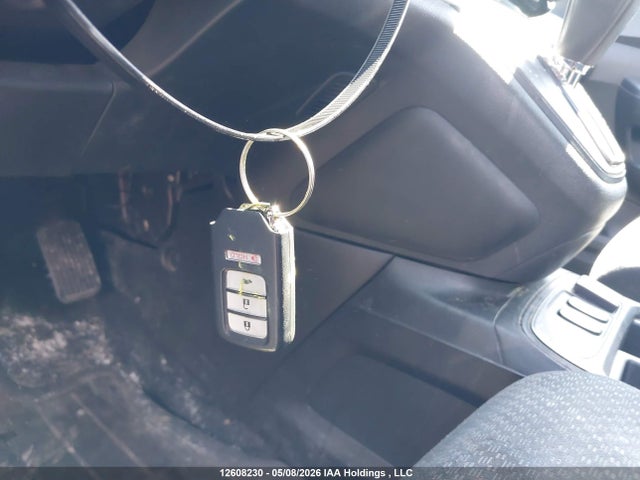 2HKRM4H43FH105556 Honda CR-V SE