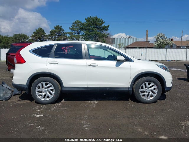 2HKRM4H43FH105556 Honda CR-V SE