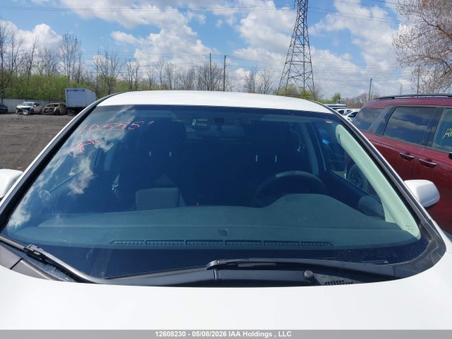 2HKRM4H43FH105556 Honda CR-V SE