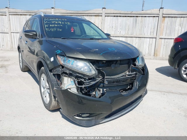 2015 Nissan Rogue S/sl/sv მანქანა იყიდება აუქციონზე, vin: 5N1AT2MV7FC789635, აუქციონის ნომერი: 12608249