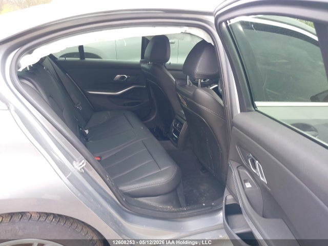 3MW89FF01R8E18599 BMW 330i Xdrive