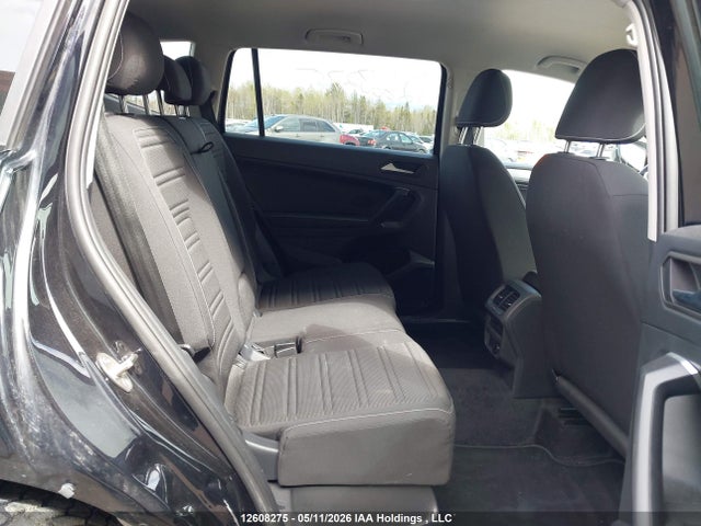 3VVFB7AX1RM036851 Volkswagen TIGUAN S