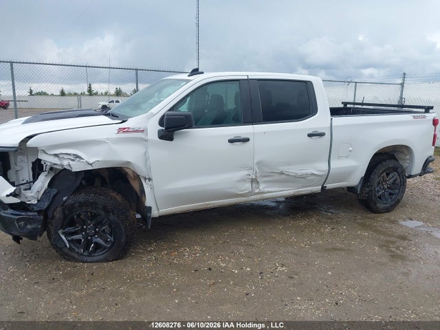 2025 Chevrolet Silverado K1500 Trail Boss Custom მანქანა იყიდება აუქციონზე, vin: 3GCUKCED0SG369190, აუქციონის ნომერი: 12608276