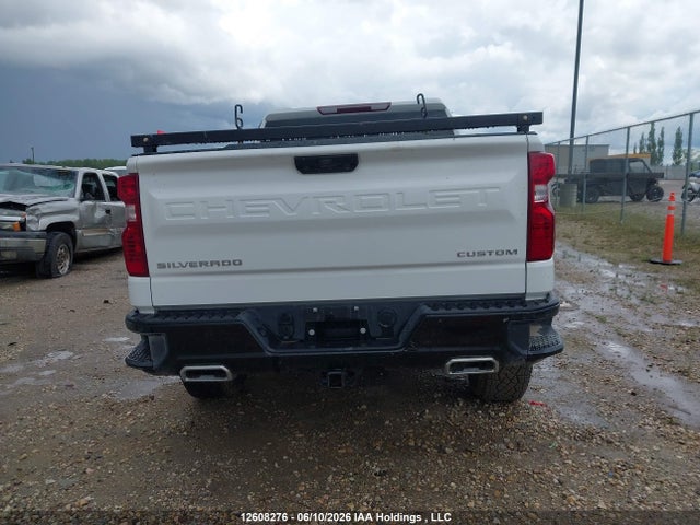 2025 Chevrolet Silverado K1500 Trail Boss Custom მანქანა იყიდება აუქციონზე, vin: 3GCUKCED0SG369190, აუქციონის ნომერი: 12608276
