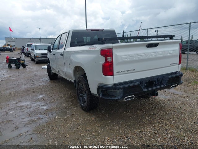 2025 Chevrolet Silverado K1500 Trail Boss Custom მანქანა იყიდება აუქციონზე, vin: 3GCUKCED0SG369190, აუქციონის ნომერი: 12608276